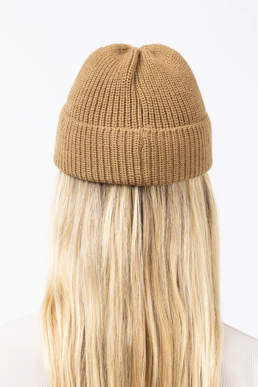 SHORTY KNIT BEANIE