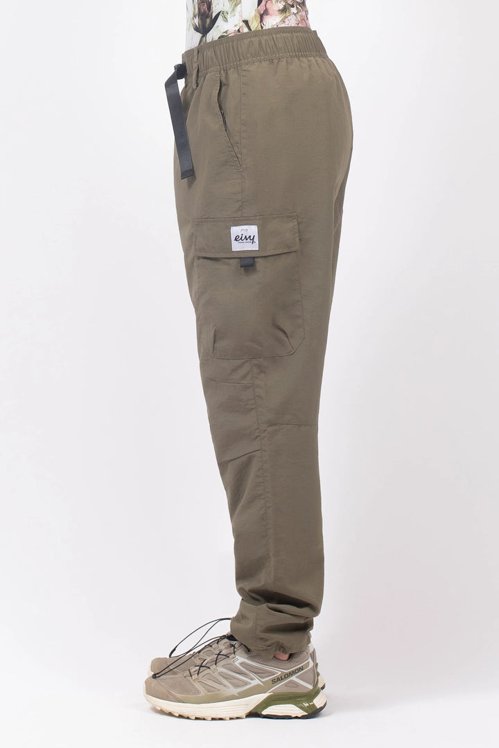 FITTED OUTDOOR PANTS