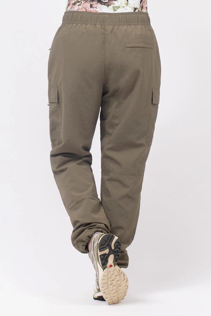 FITTED OUTDOOR PANTS