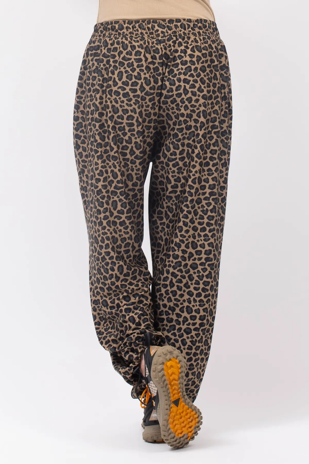 VERSA TRAVEL PANTS