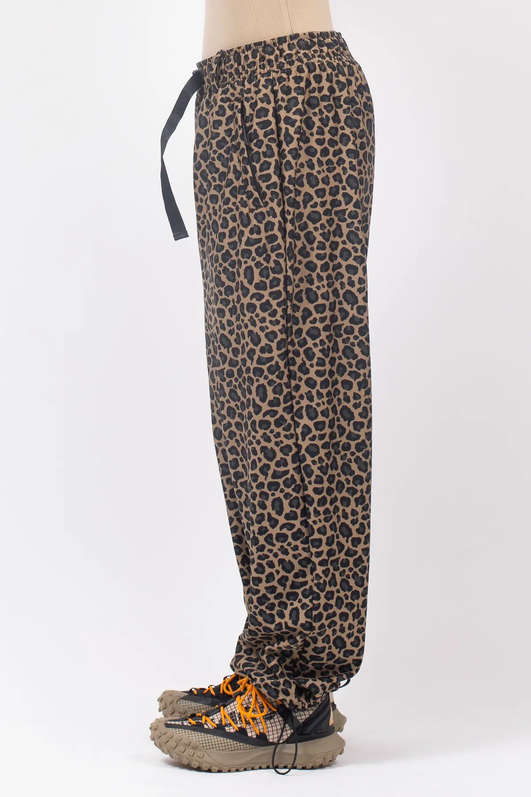 VERSA TRAVEL PANTS
