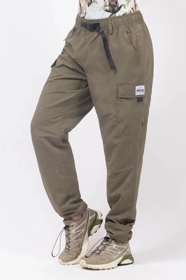FITTED OUTDOOR PANTS