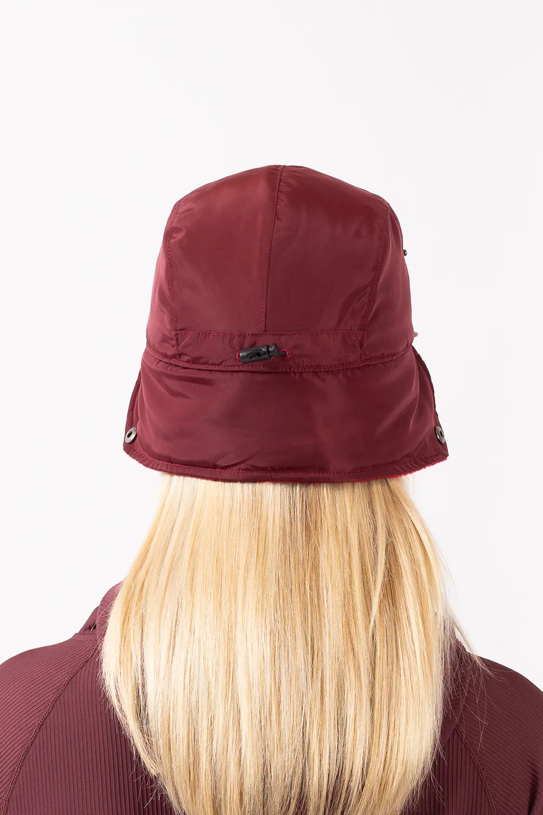 MOUNTAIN CAP