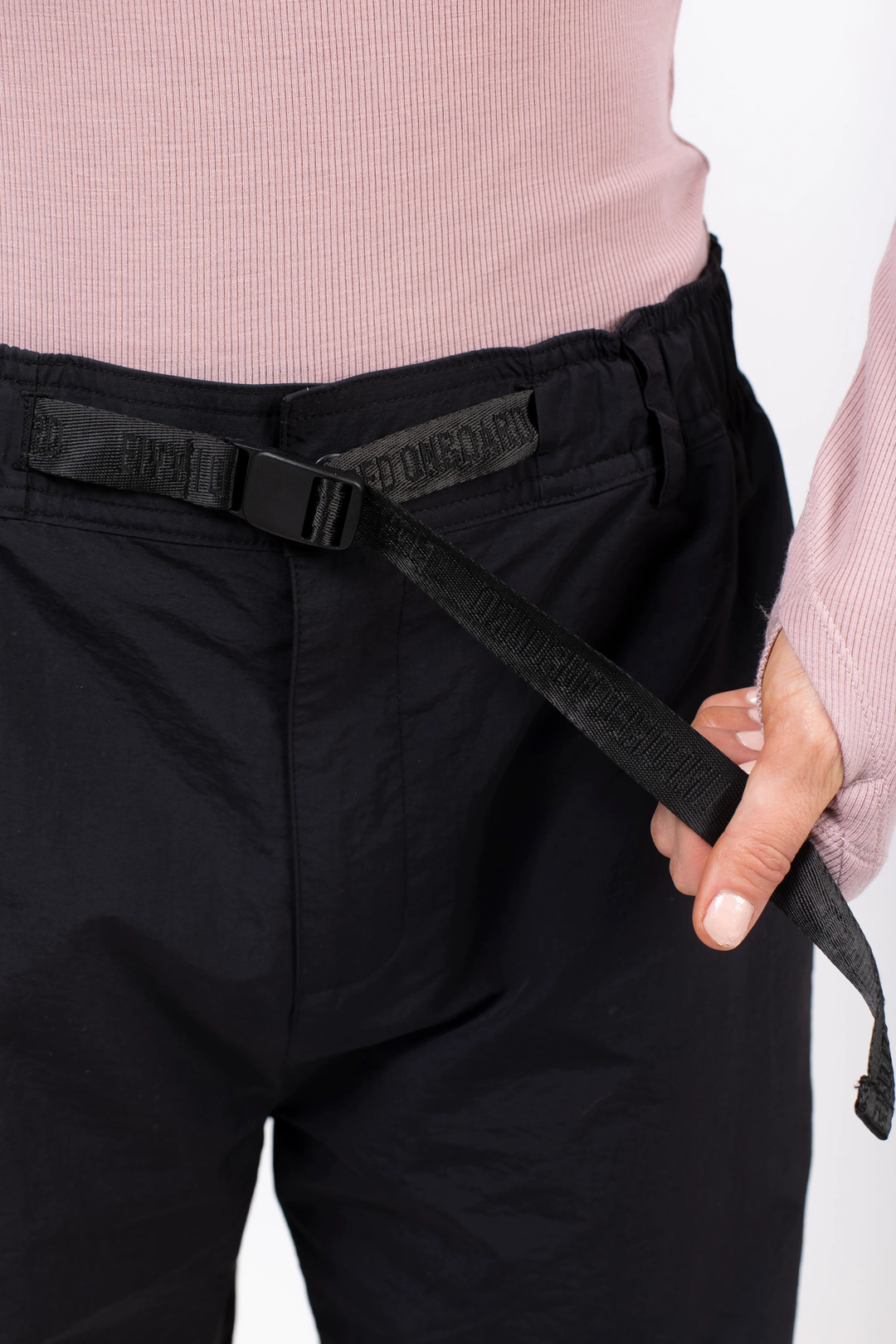 OVERSIZED OUTDOOR PANTS