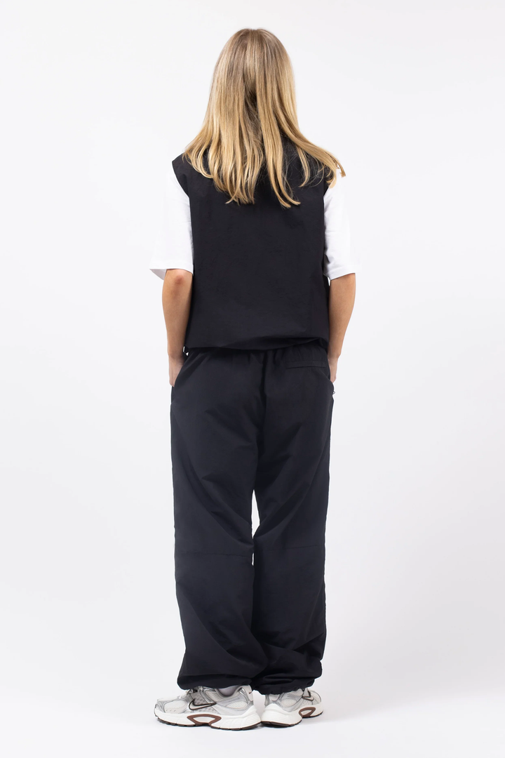 OVERSIZED OUTDOOR PANTS